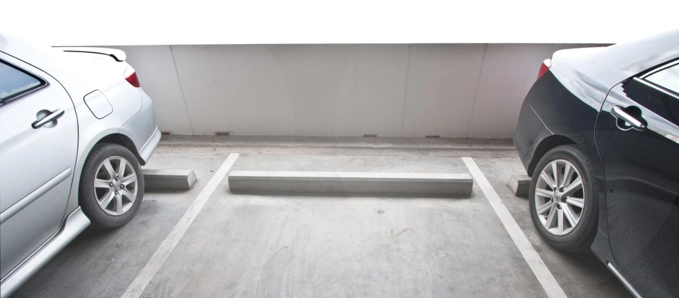 Σικάγο: Ευρηματικός άνδρας βρήκε έναν ιδιαίτερο τρόπο για να «φυλάξει» θέση πάρκινγκ (βίντεο)